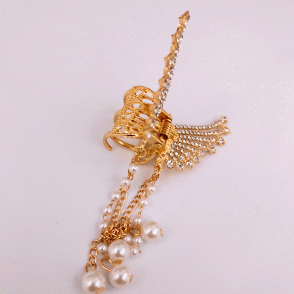 Rhinestone Butterfly Hair Clip with Pearl Tassels - Image 3