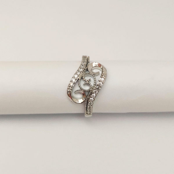 Silver Swirl Ring with Rhinestones
